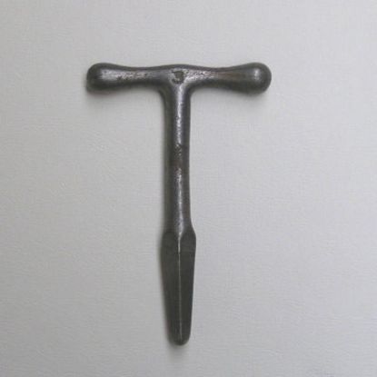 Picture of Carriage Key